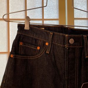 LEVI’’S dark wash skinny jeans